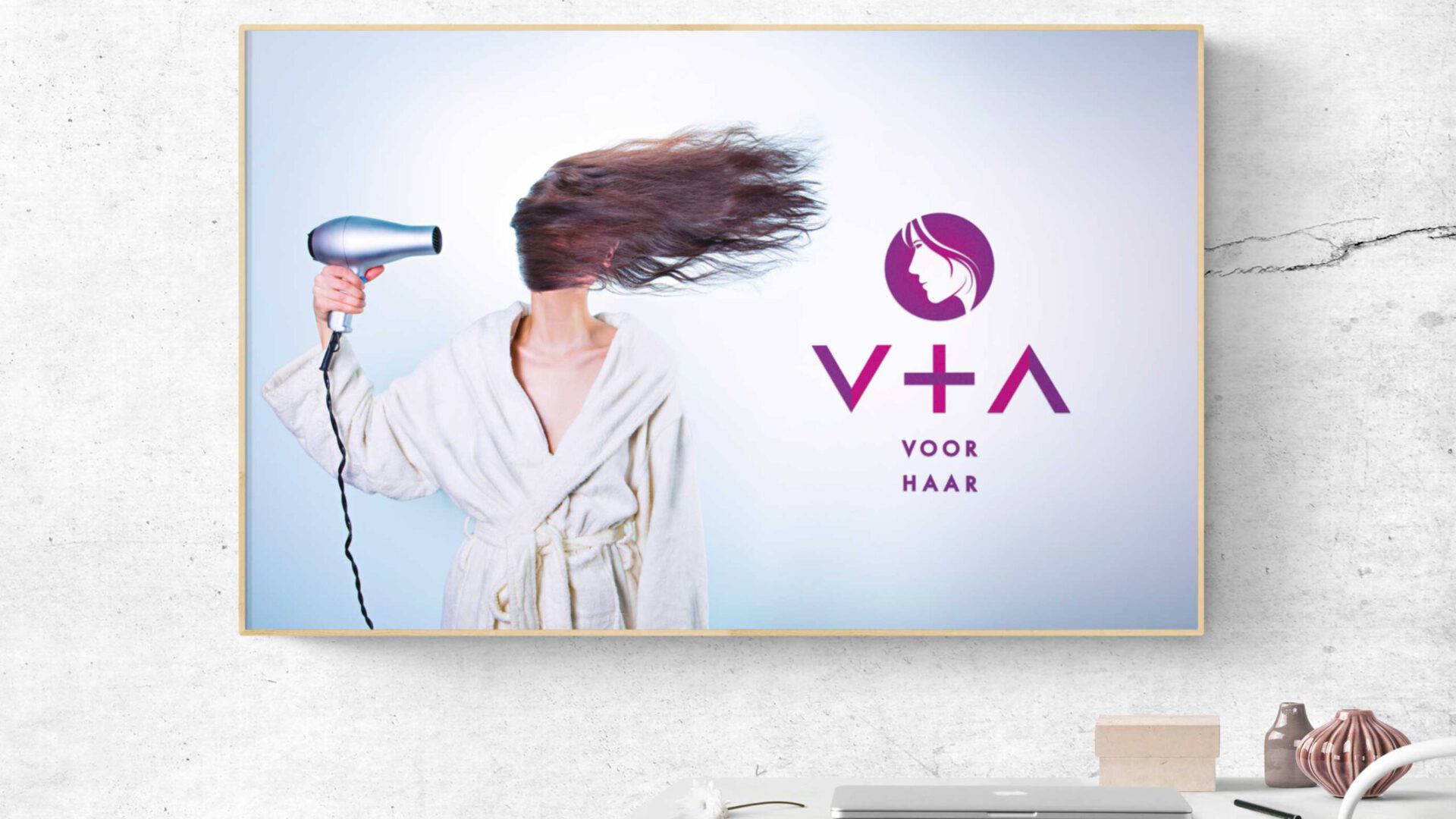 Presentatie van het nieuwe logo van V+A Hairstyling.